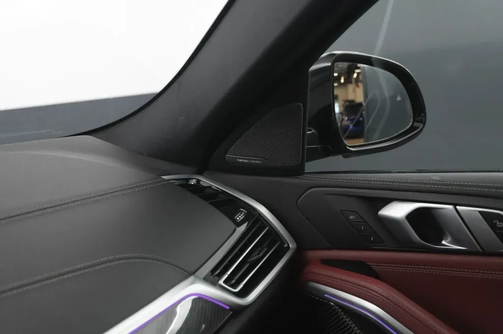 BMW X6 photo 18