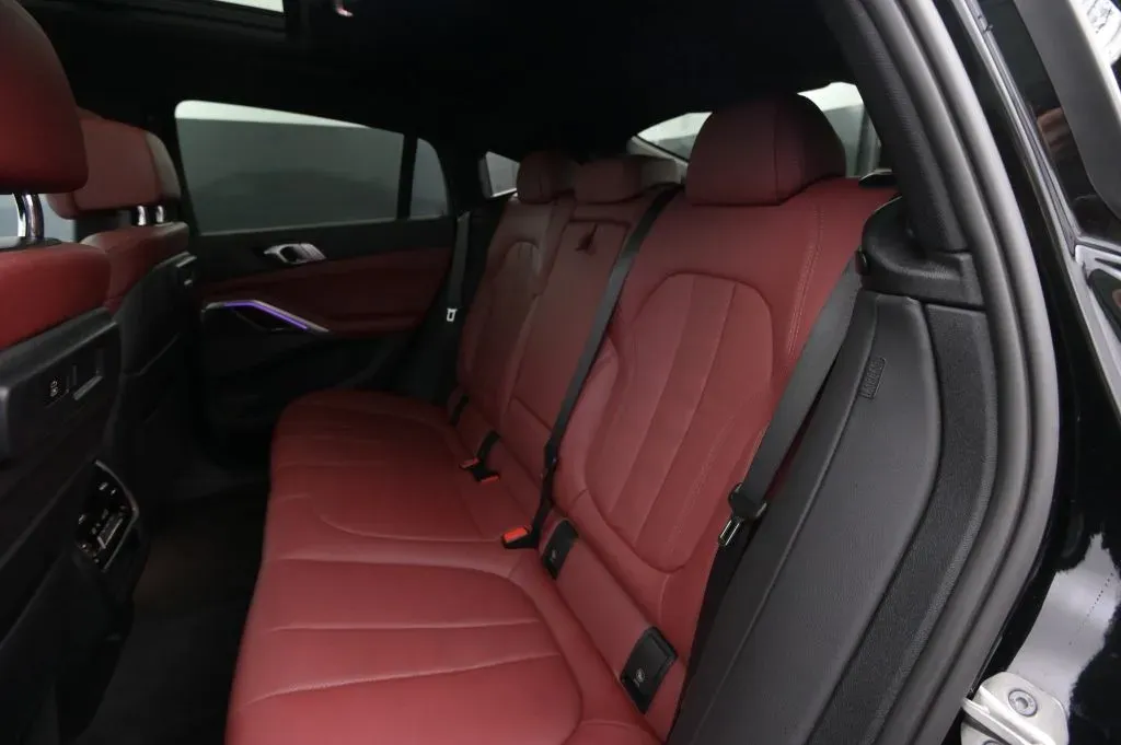 BMW X6 photo 35