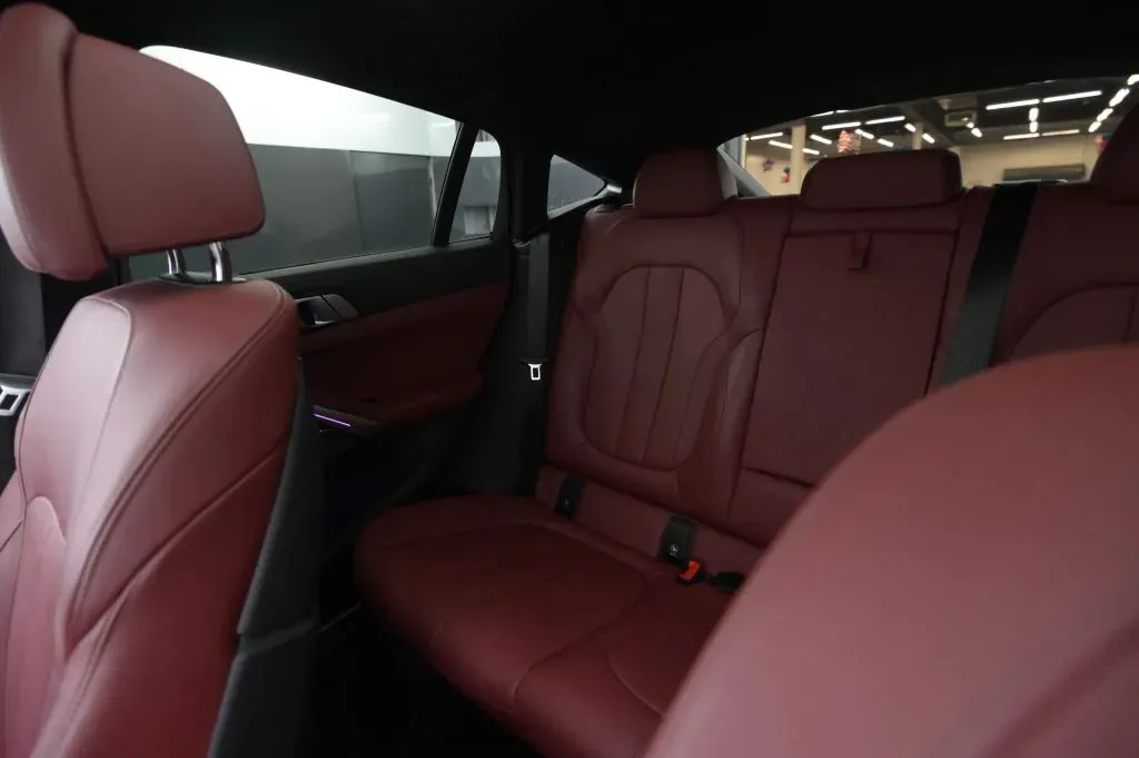 BMW X6 photo 32