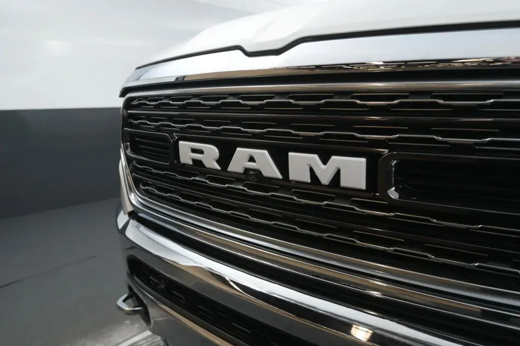 Ram 1500 photo 9