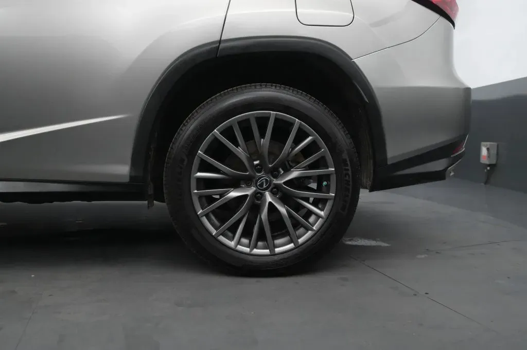 Lexus RX photo 13