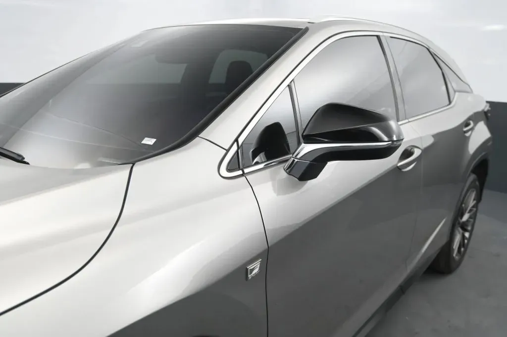 Lexus RX photo 11