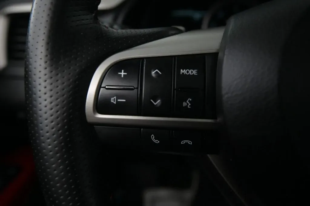 Lexus RX photo 21