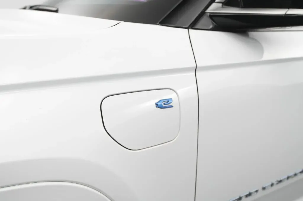 Jeep Grand Cherokee photo 12