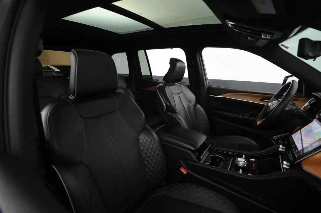 Jeep Grand Cherokee photo 59