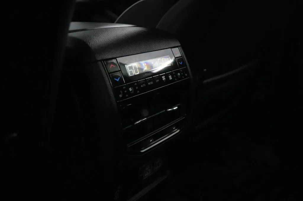 Jeep Grand Cherokee photo 53