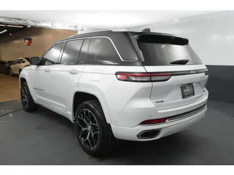Another view of 2022 Jeep Grand Cherokee 4xe Summit Reserve Sport Utility 4D for sale in Hillside, NJ at Crazy Cars Hillside