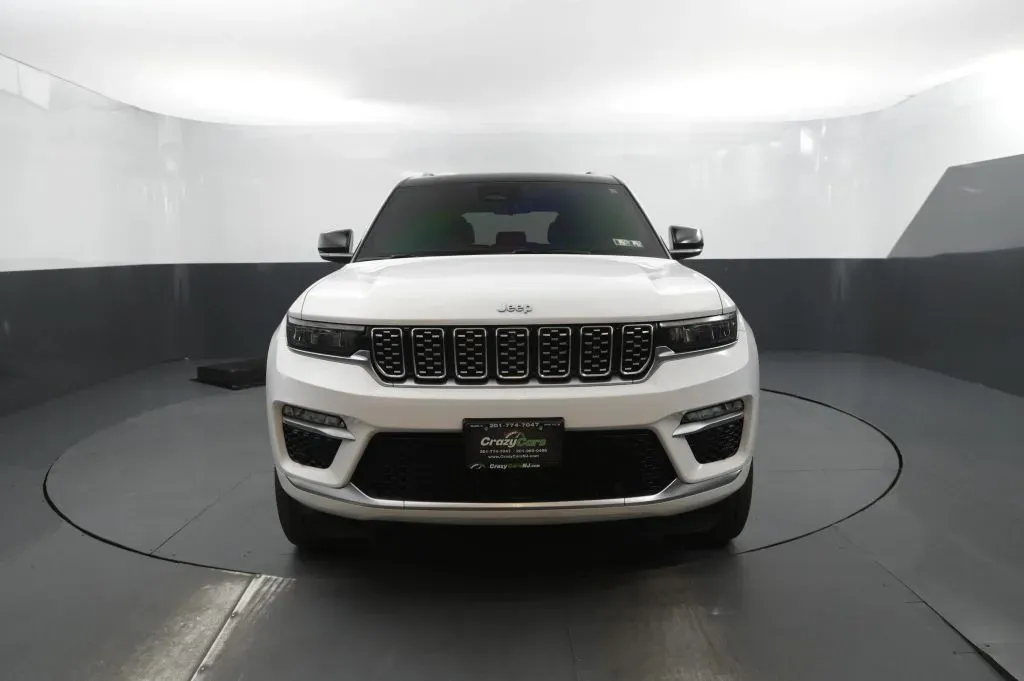 Jeep Grand Cherokee photo 8