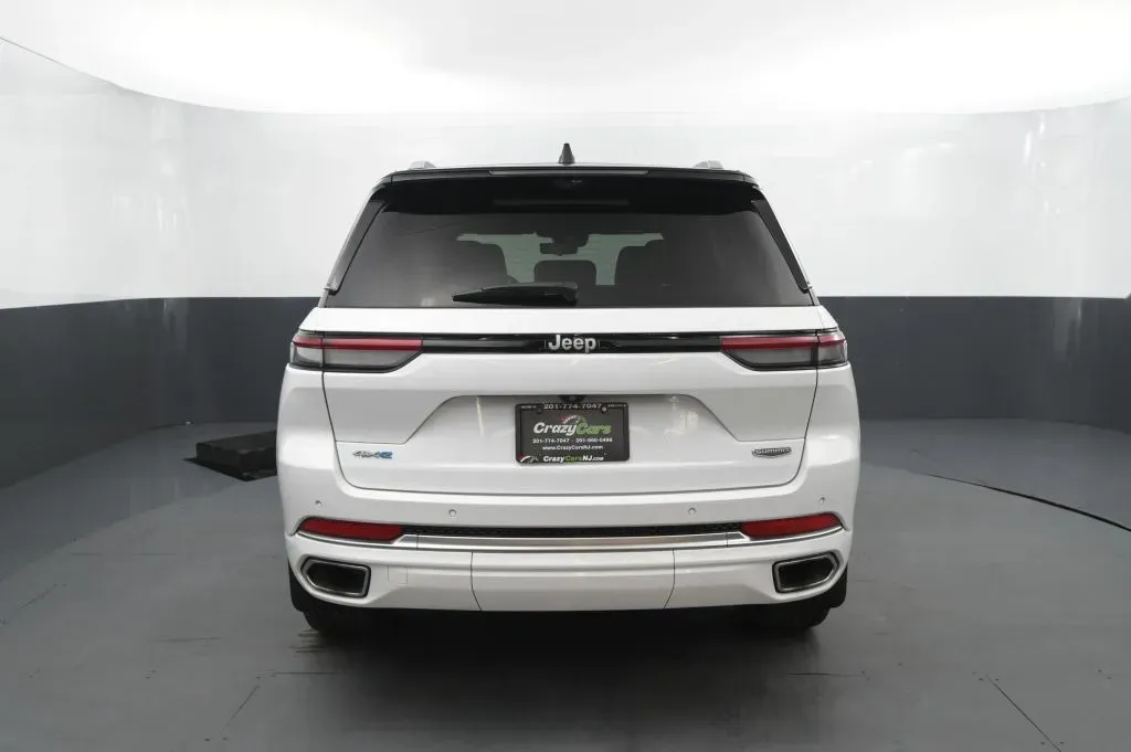 Jeep Grand Cherokee photo 4