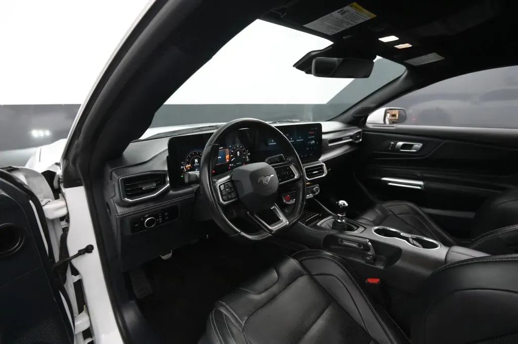 Ford Mustang photo 41