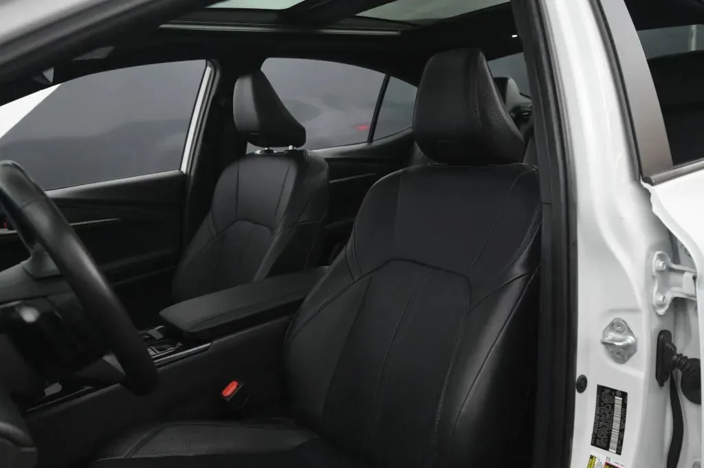 Toyota Camry photo 39