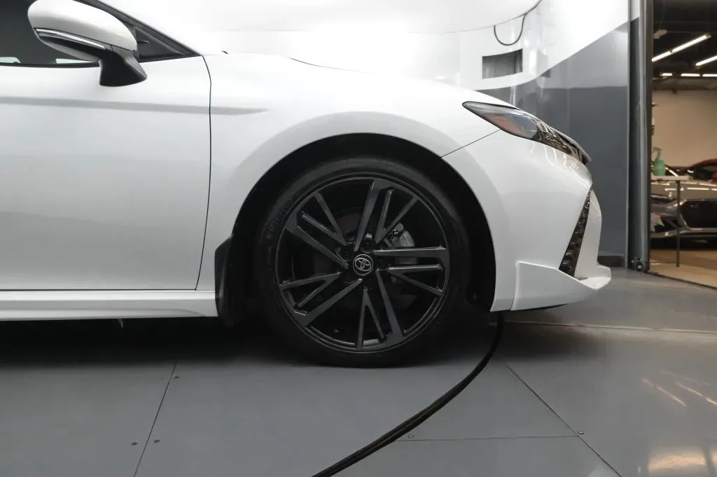 Toyota Camry photo 19