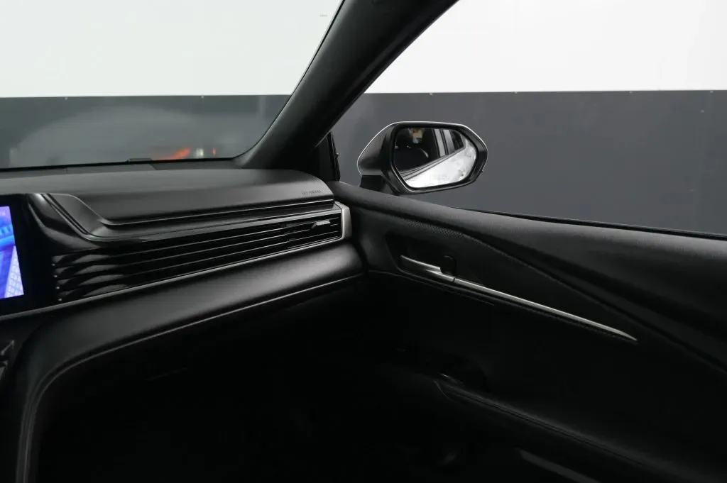 Toyota Camry photo 33