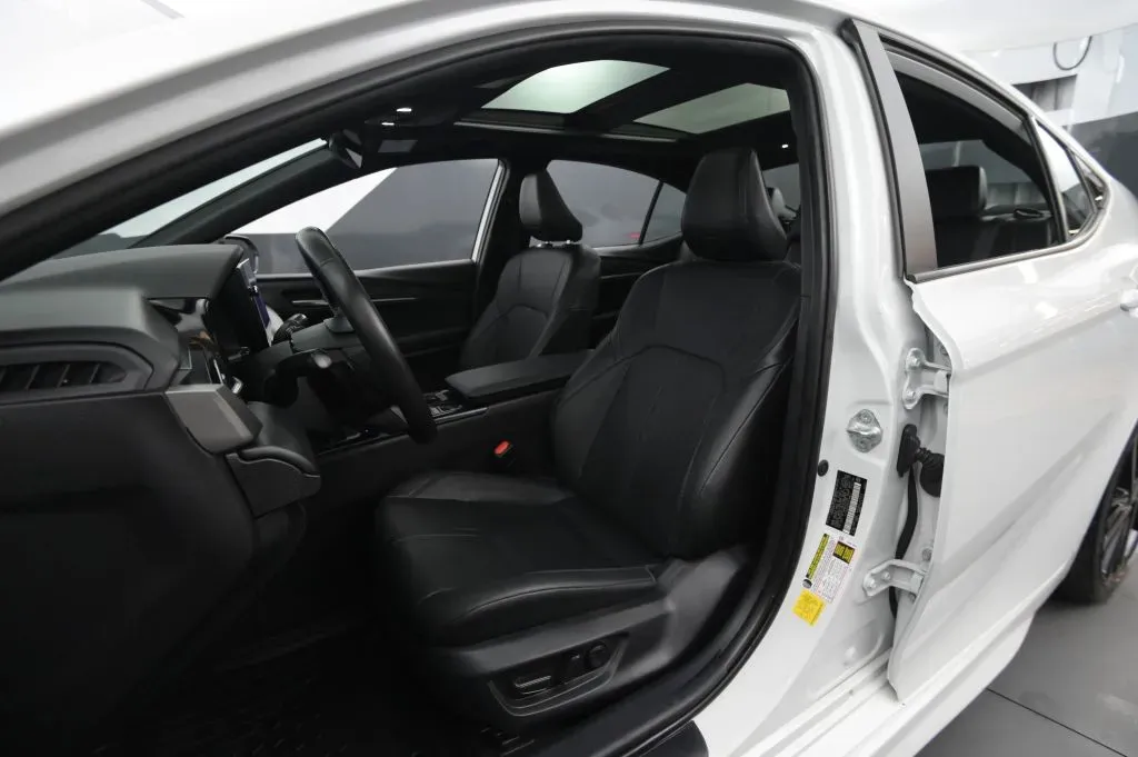 Toyota Camry photo 38