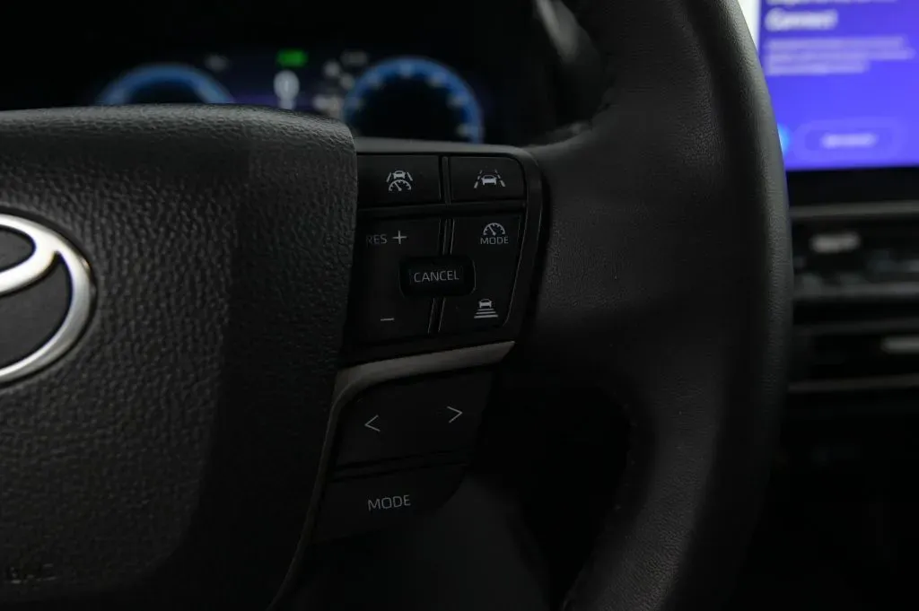 Toyota Camry photo 24