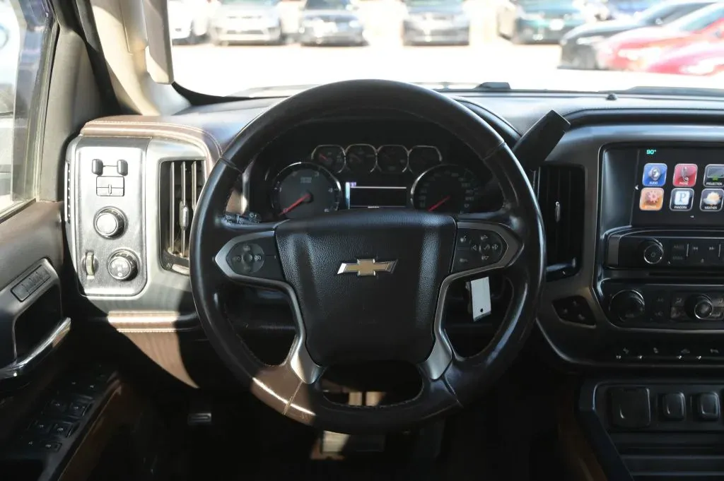 Chevrolet 3500HD photo 43