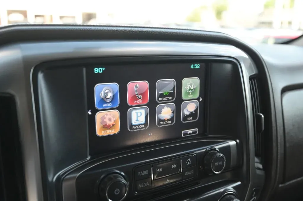 Chevrolet 3500HD photo 33