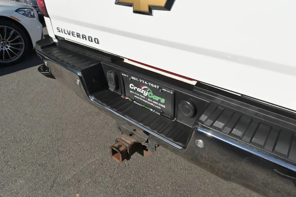 Chevrolet 3500HD photo 21