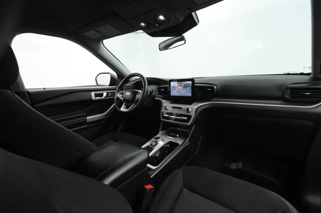 Ford Explorer photo 50