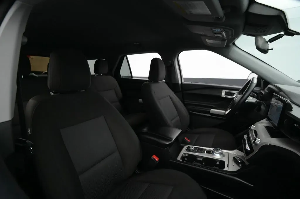 Ford Explorer photo 53