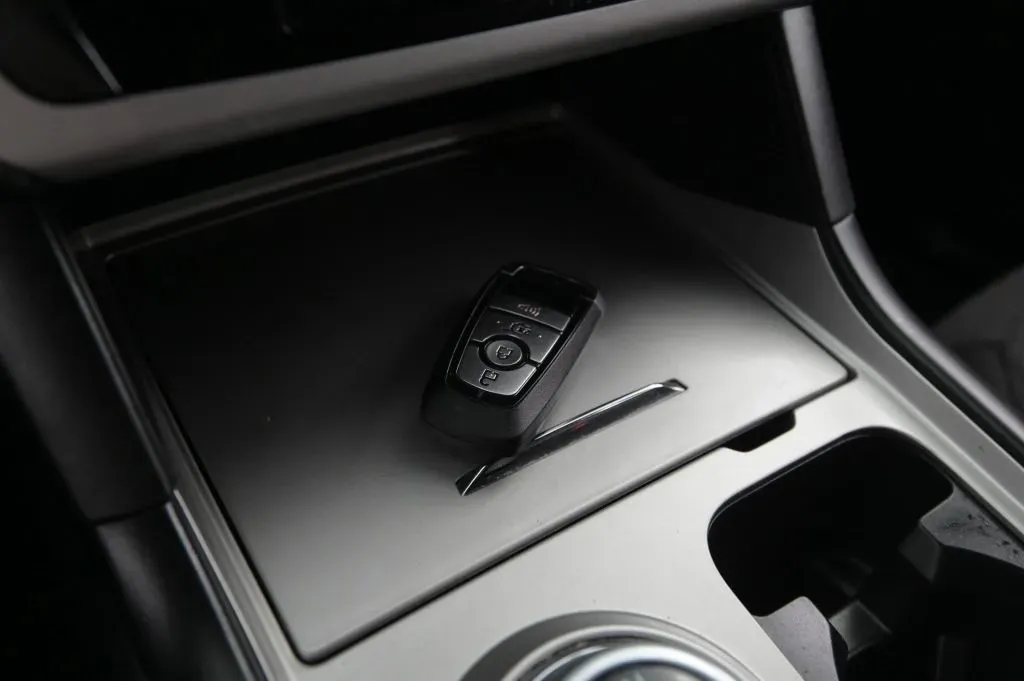 Ford Explorer photo 30