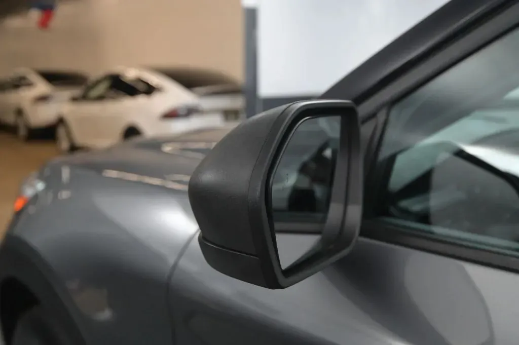 Ford Explorer photo 13