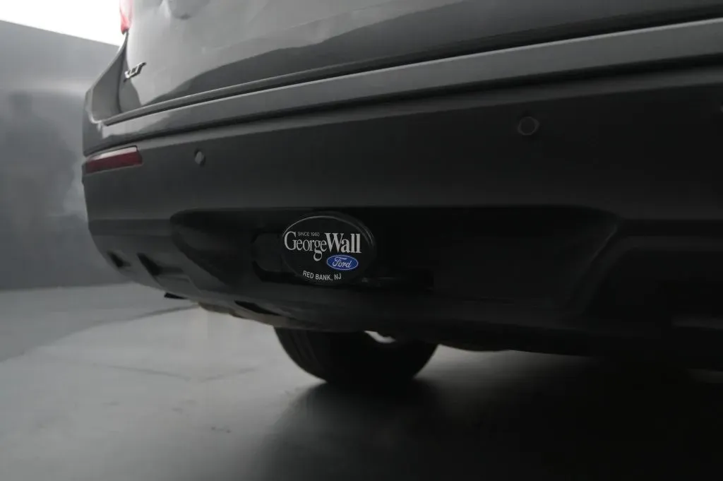 Ford Explorer photo 17