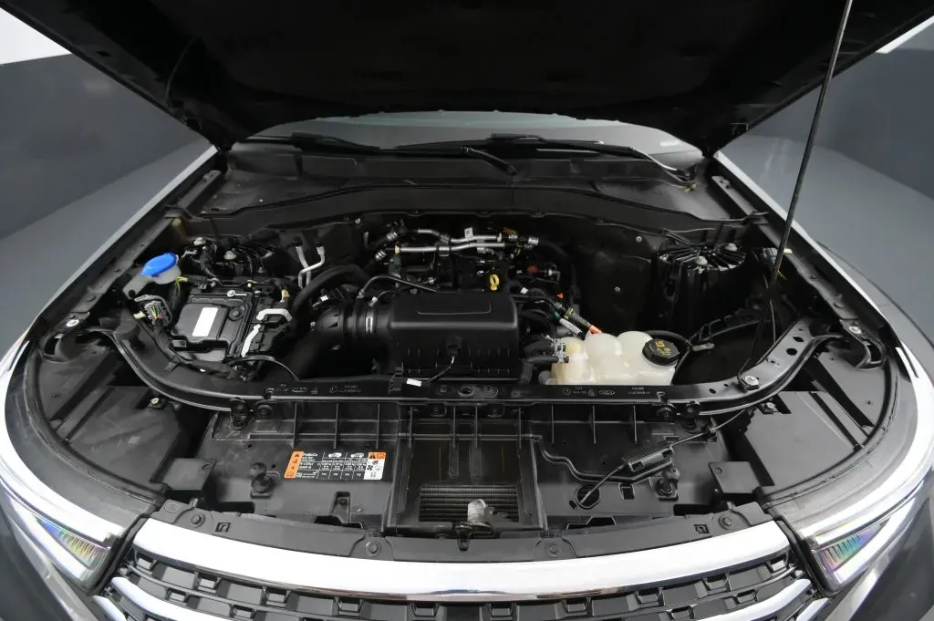 Ford Explorer photo 21