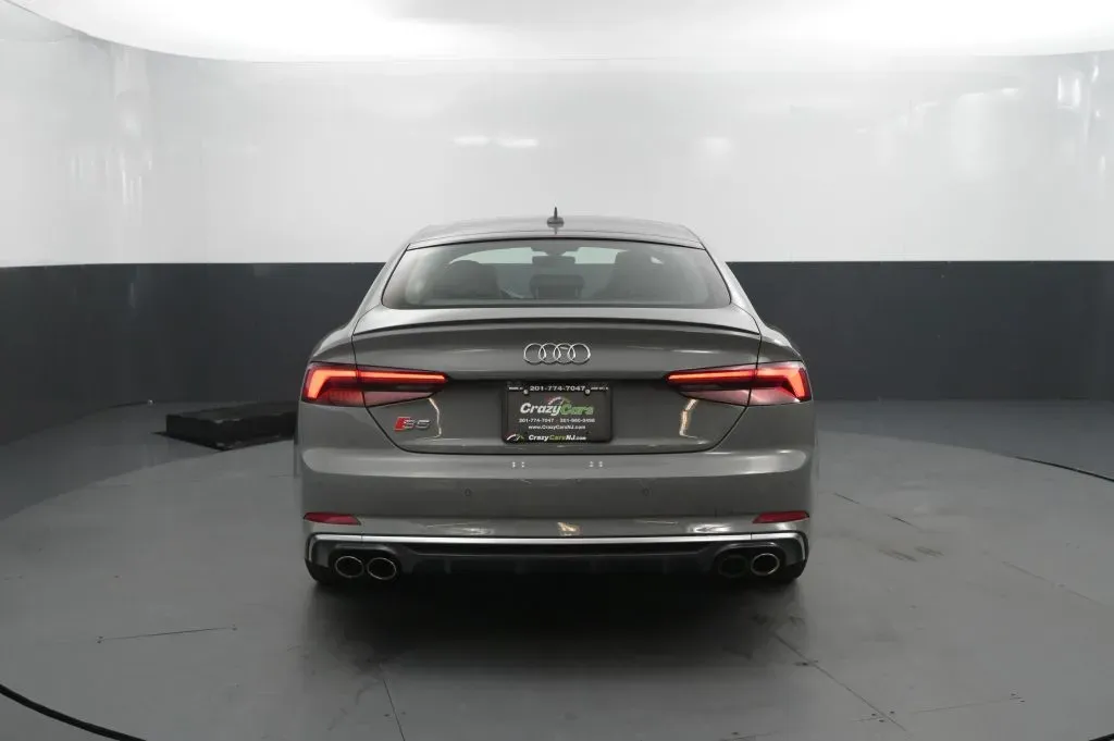 Audi S5 photo 4