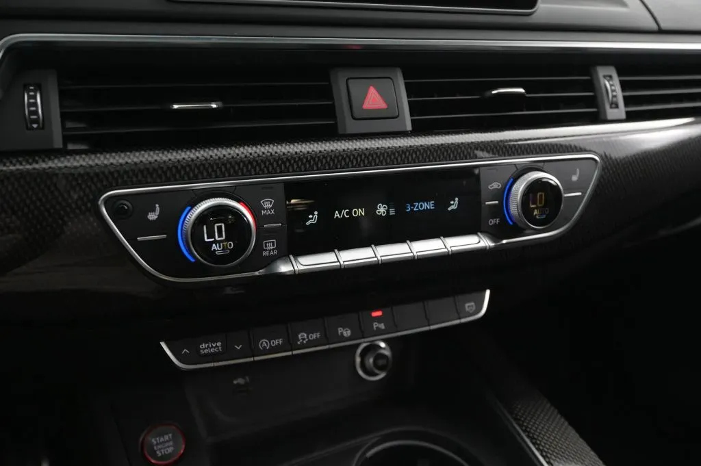 Audi S5 photo 29