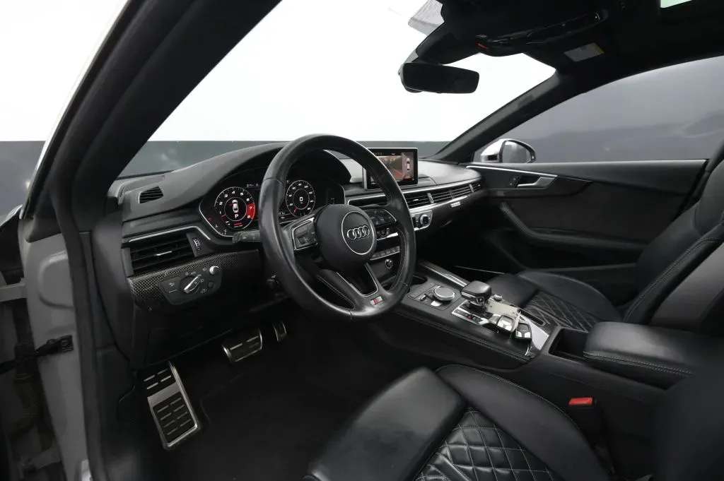Audi S5 photo 41
