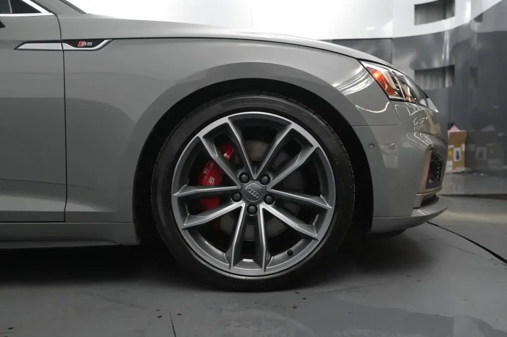 Audi S5 photo 20