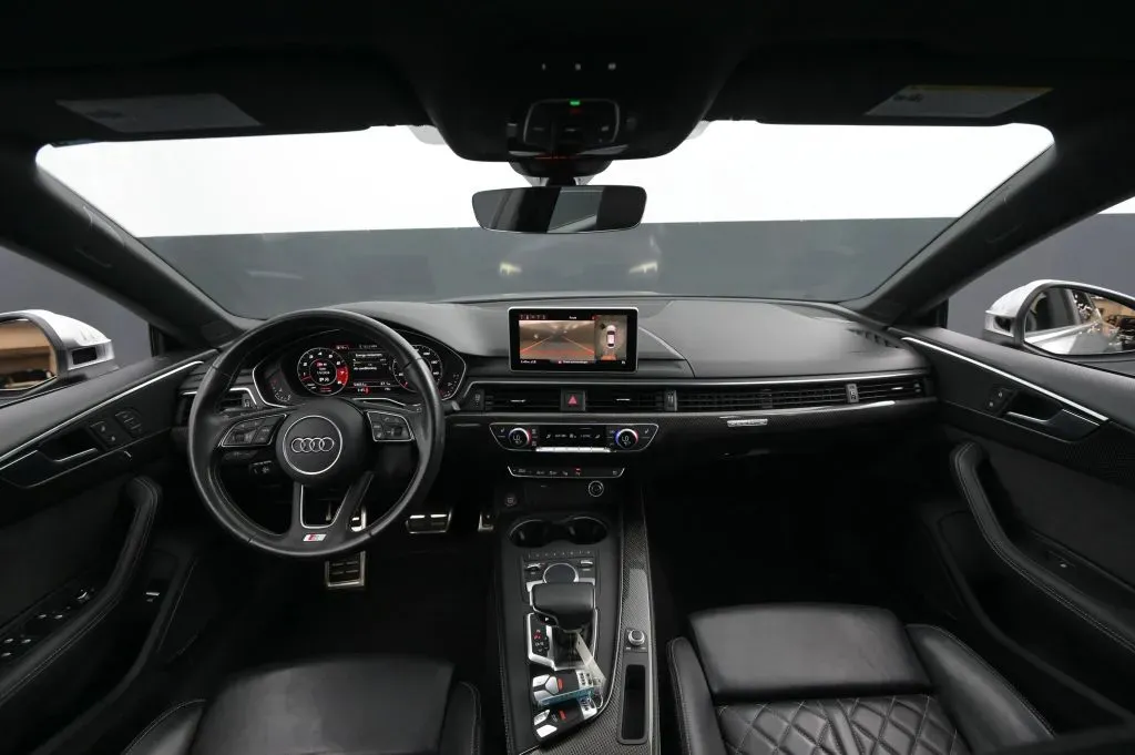 Audi S5 photo 33