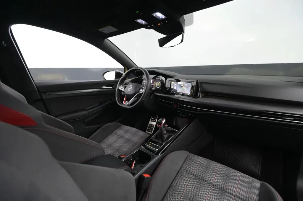 Volkswagen Golf GTI photo 50