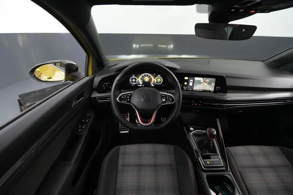 Volkswagen Golf GTI photo 39