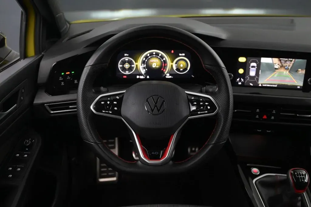 Volkswagen Golf GTI photo 40