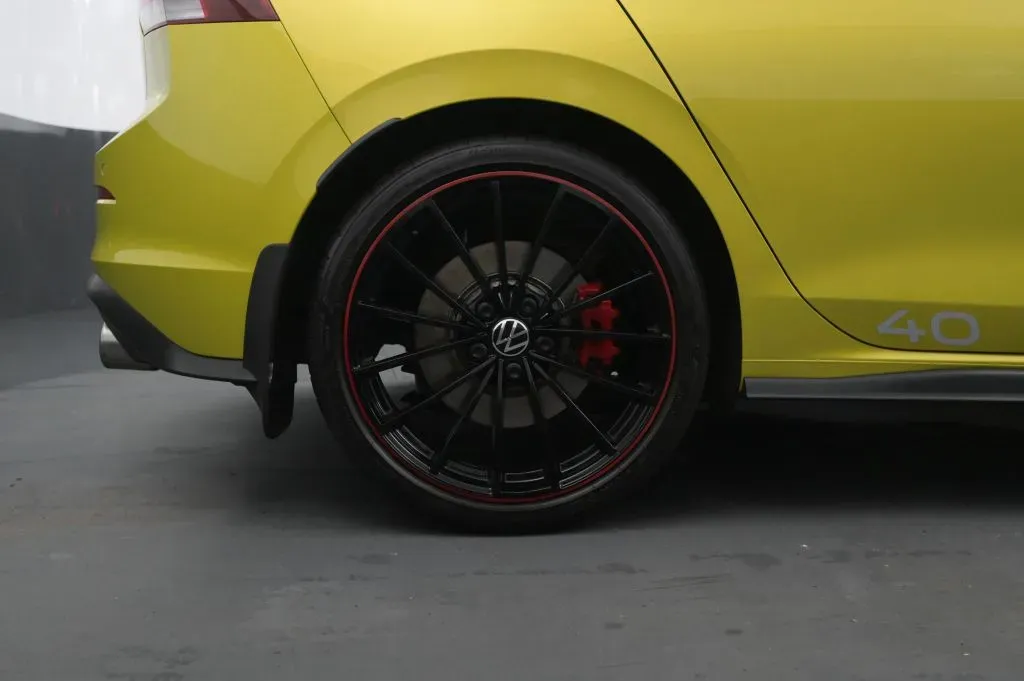 Volkswagen Golf GTI photo 21