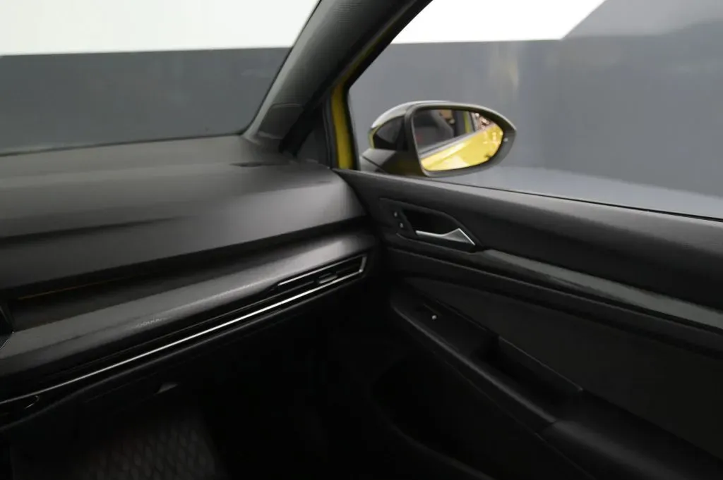 Volkswagen Golf GTI photo 37