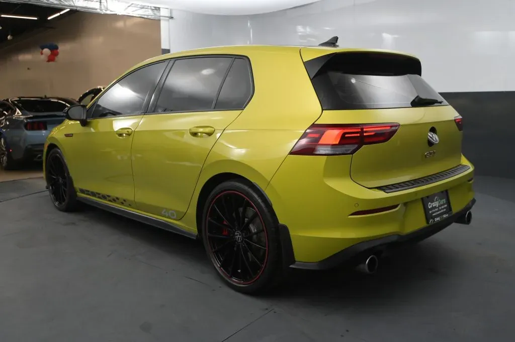 Volkswagen Golf GTI photo 3