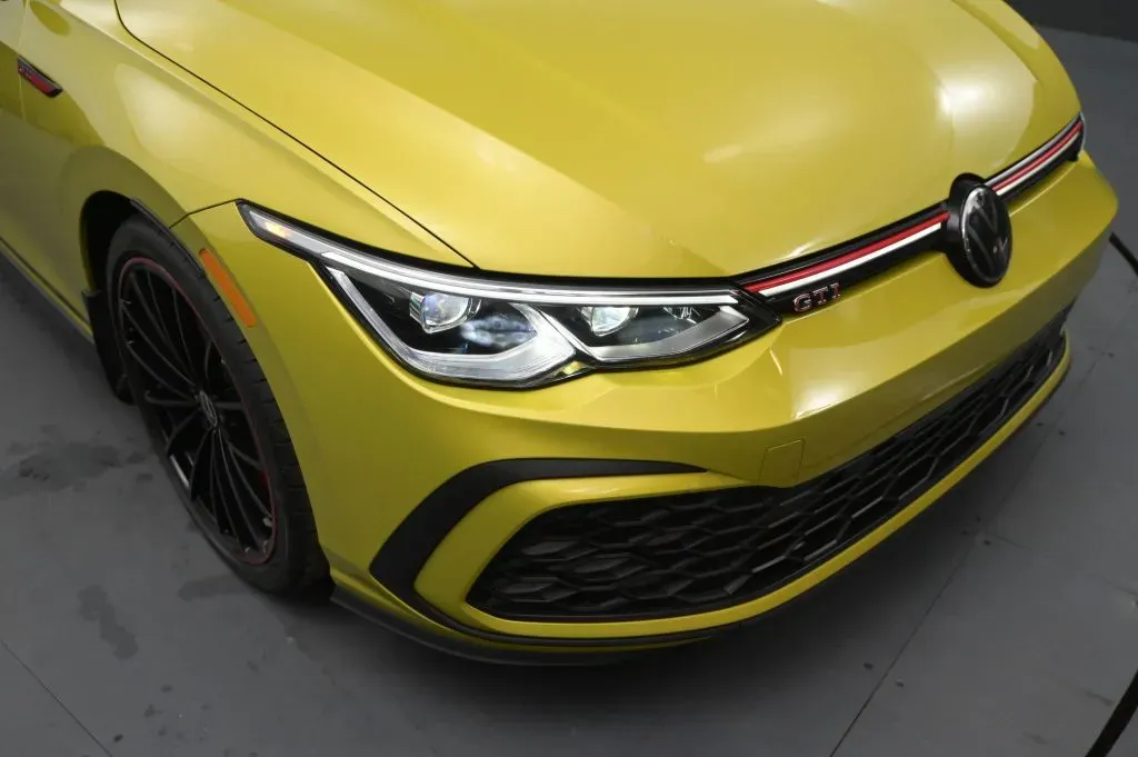 Volkswagen Golf GTI photo 9