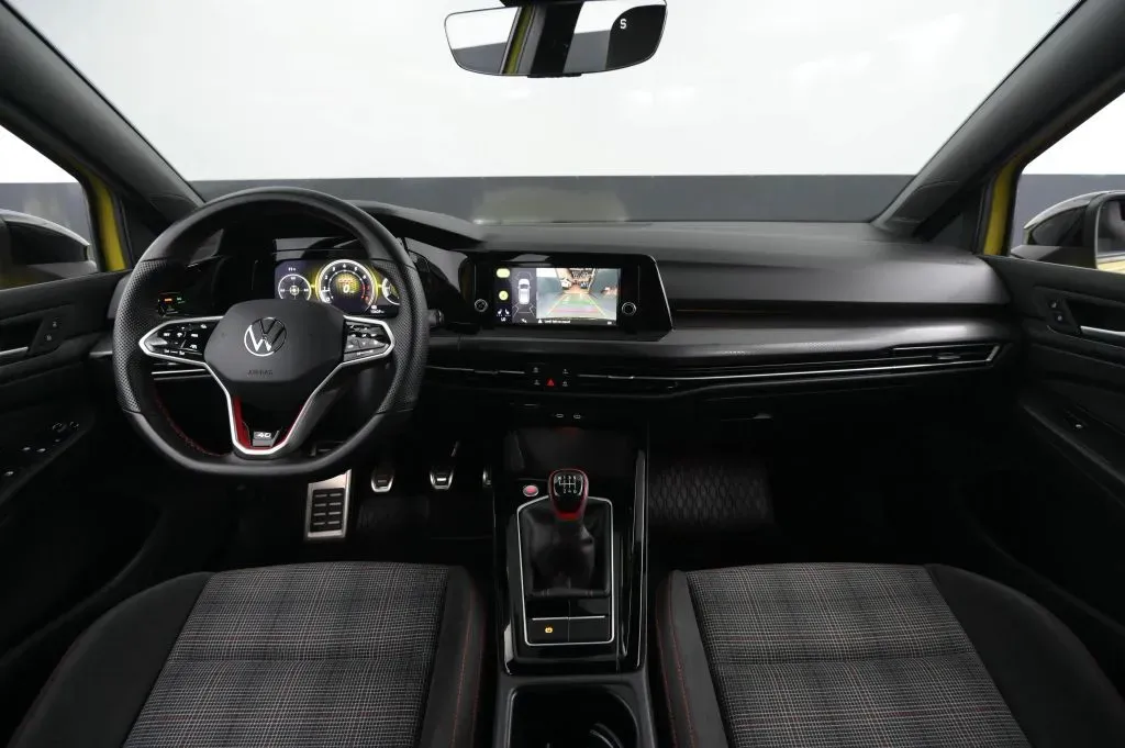 Volkswagen Golf GTI photo 34