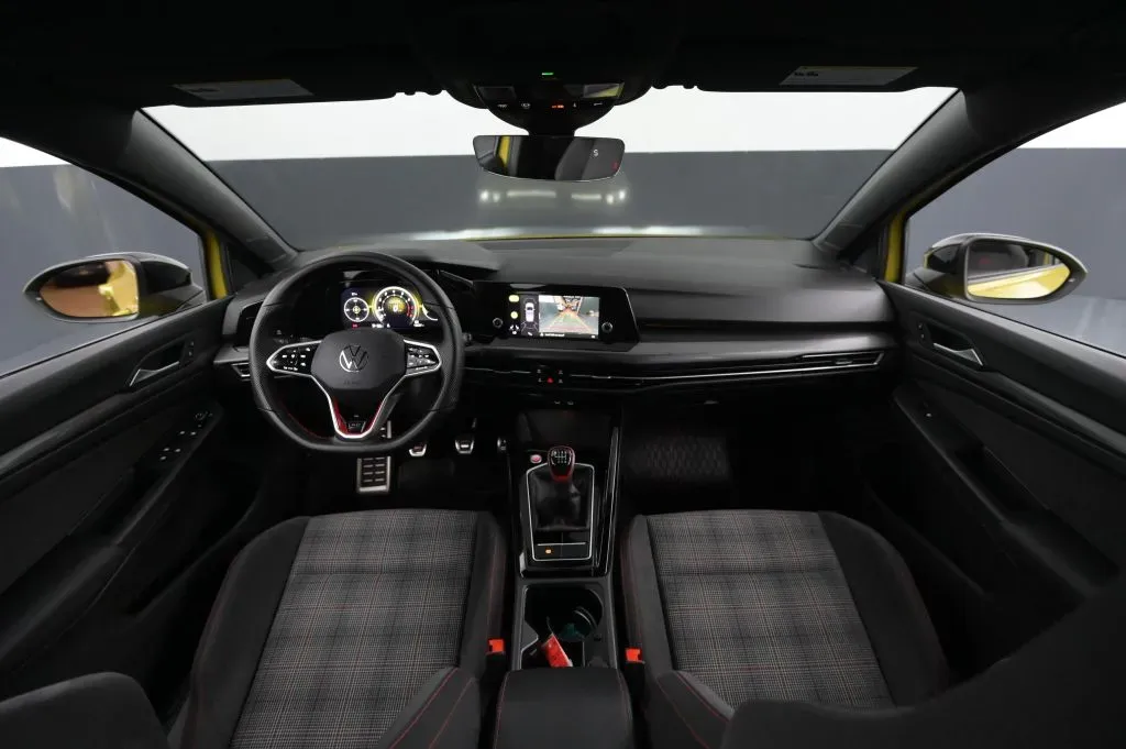 Volkswagen Golf GTI photo 33