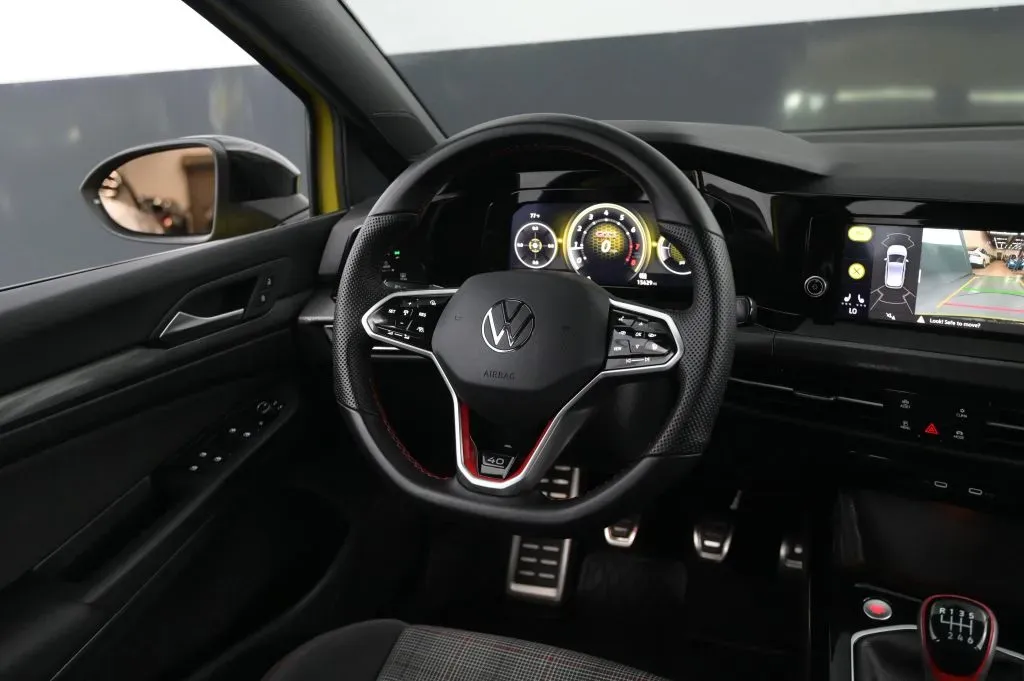 Volkswagen Golf GTI photo 38