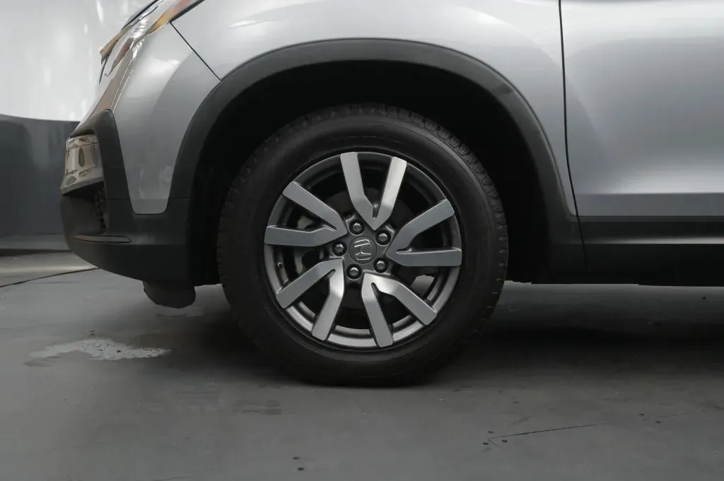 Honda Pilot photo 9