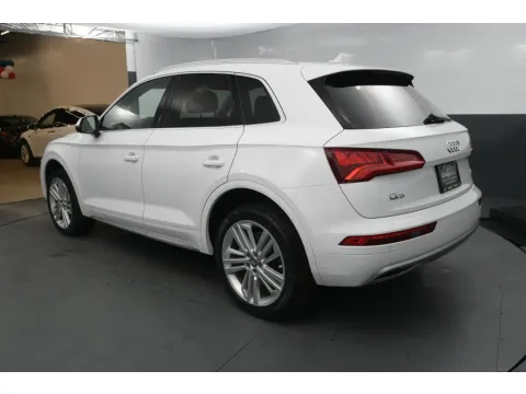 Another view of 2018 Audi Q5 Prestige Sport Utility 4D for sale in Hillside, NJ at Crazy Cars Hillside