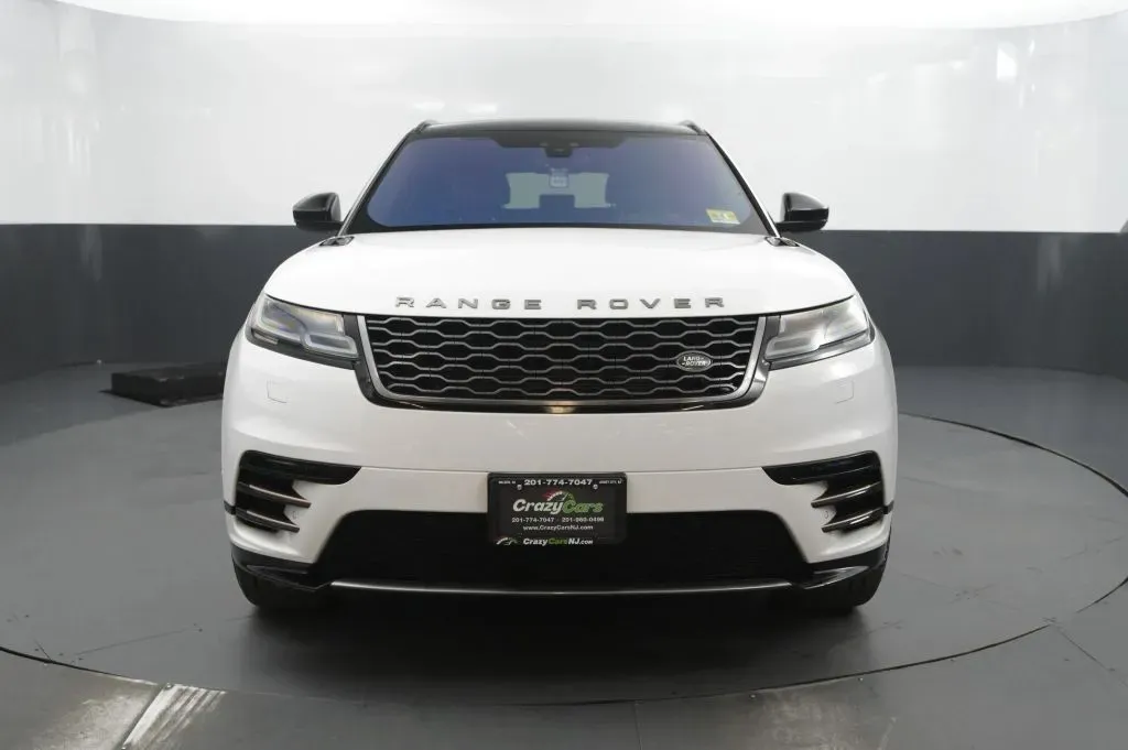 Land Rover Range Rover Velar photo 8