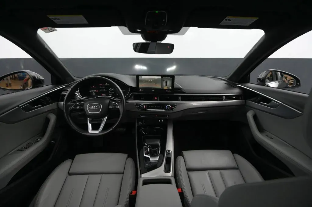 Audi A4 photo 31