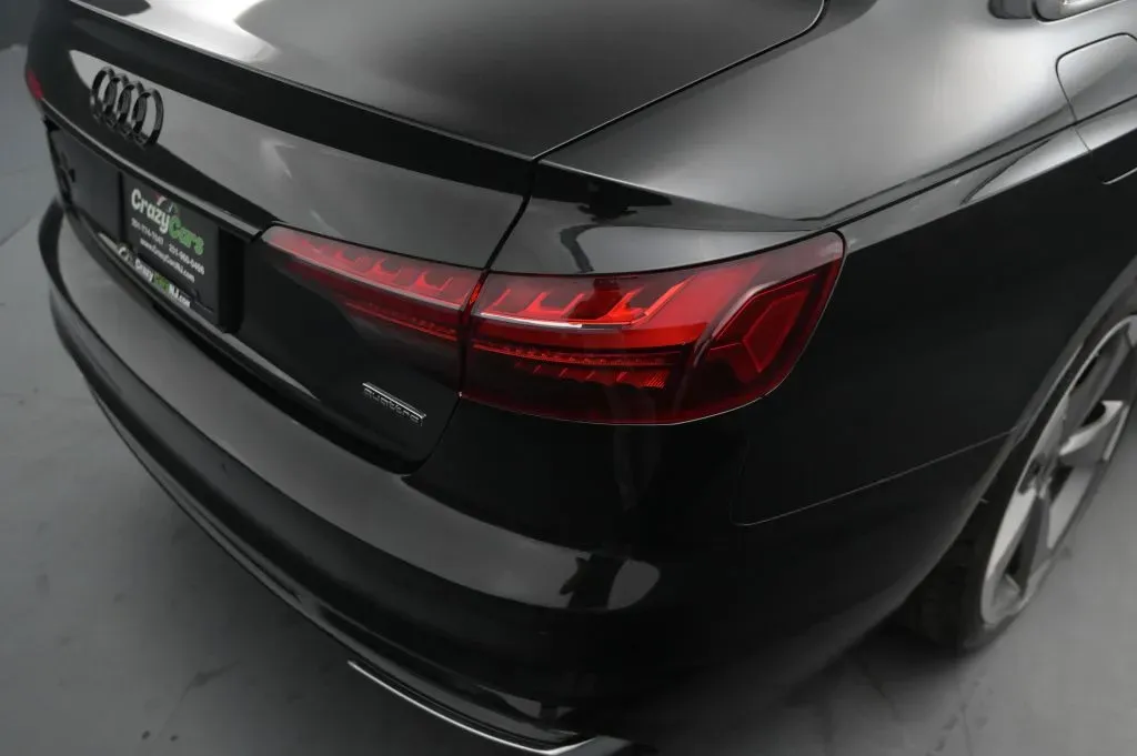 Audi A4 photo 17