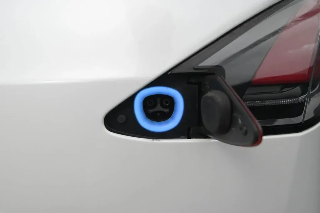 Tesla Model X photo 15
