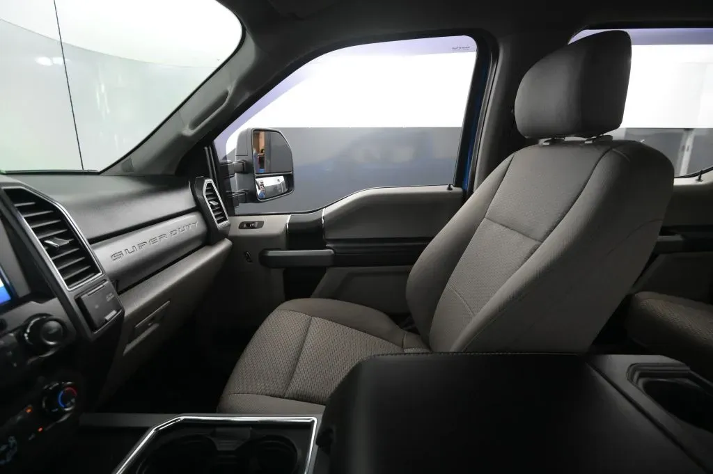 Ford F-250 photo 37